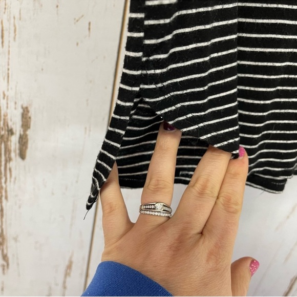 Bluheaven Striped T-shirt with cutouts. Size Large. In good used condition! - Picture 2 of 4